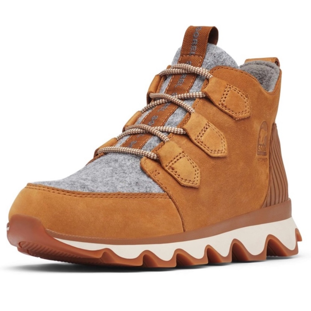 NIB Sorel Kinetic Caribou Women’s Boots - camel brown size 7